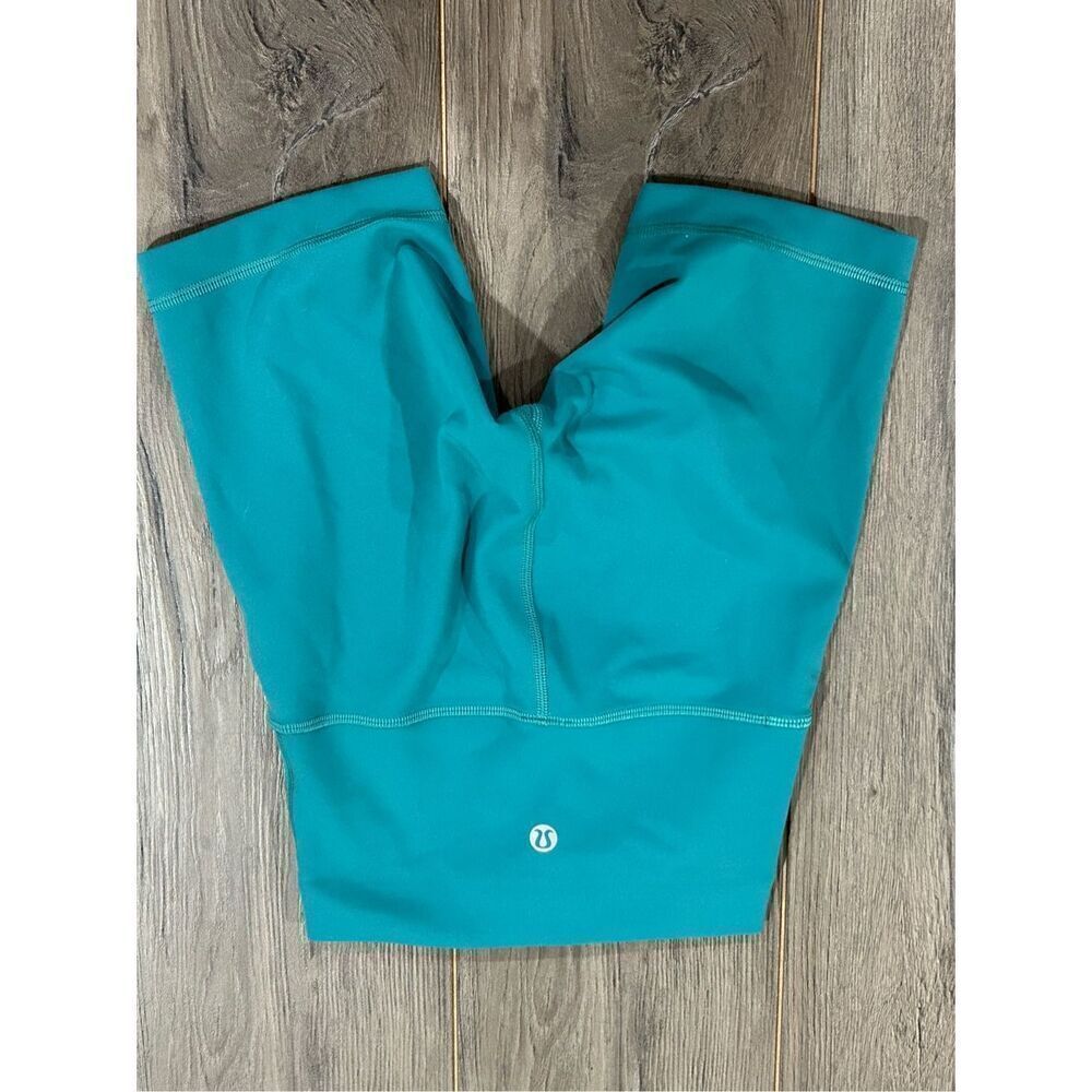 Lululemon Wunder Train High-Rise Short 6" sz0
